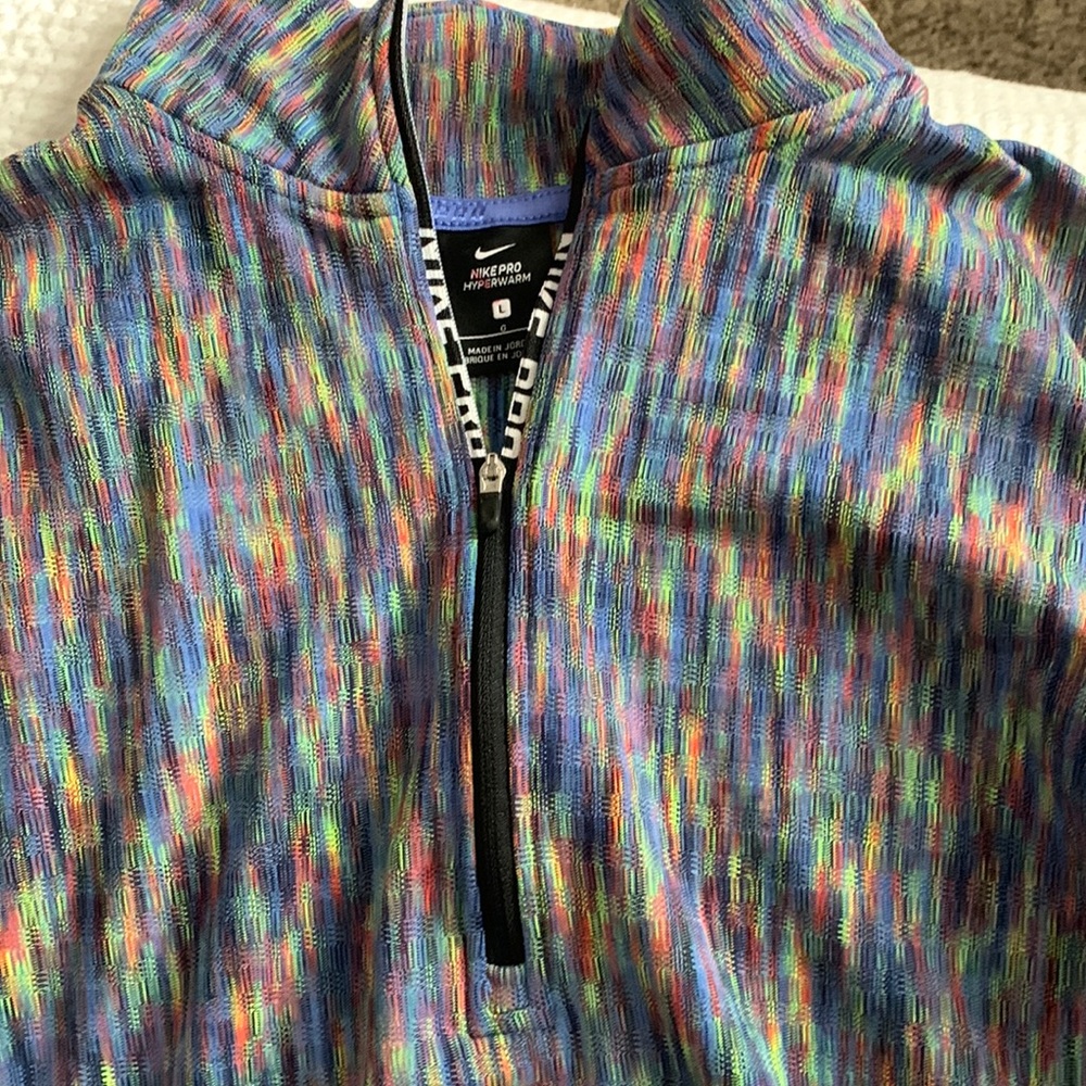 Nike workout top